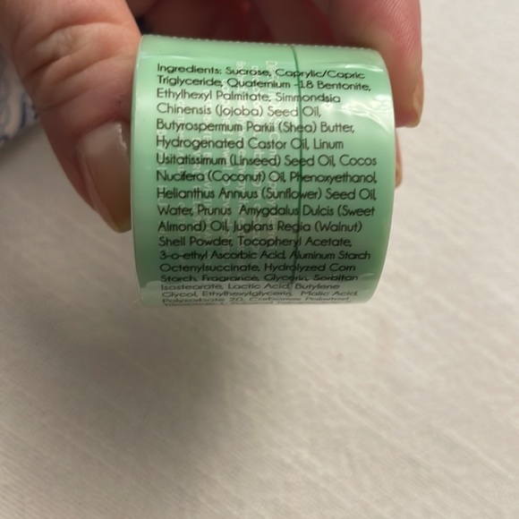 LALA BEAUTY Sugar Lips Exfoliating Lip Scrub - Picture 3 of 5